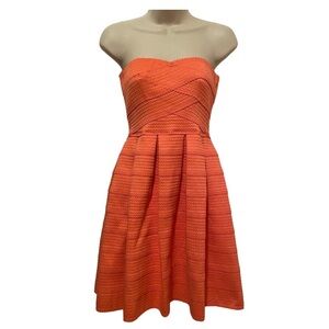 NWOT Honey Punch Strapless Dress